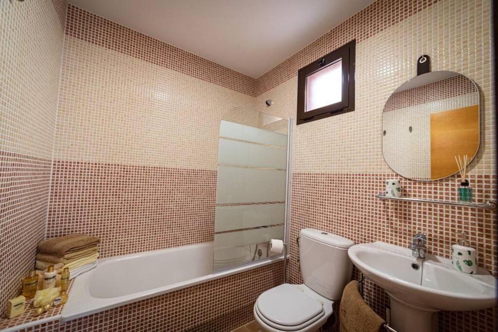 Apartamento Relajante Con Vistas Al Atardecer En 아길라스 외부 사진